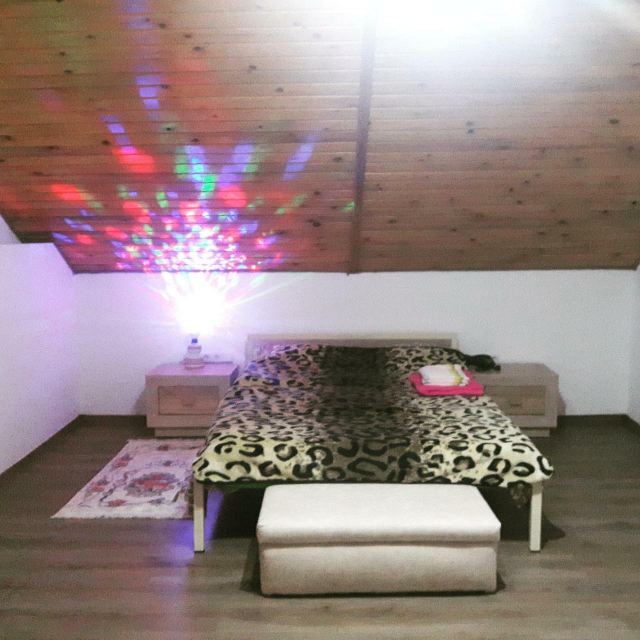 Киевская 43 Apartman Horol Kültér fotó