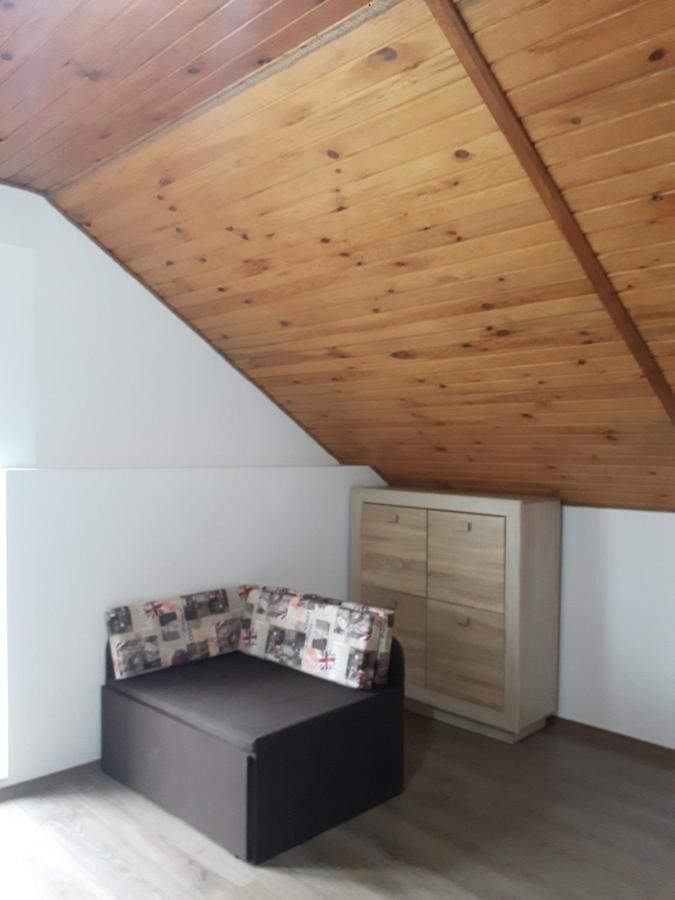Киевская 43 Apartman Horol Kültér fotó